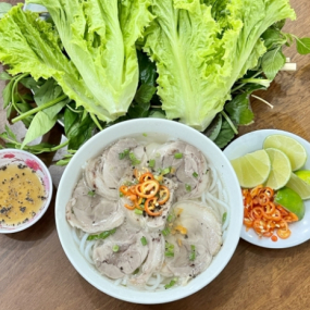 BÁNH CANH - THỊT NẠC 