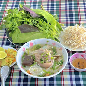  HỦ TIẾU - GIÒ NẠC 