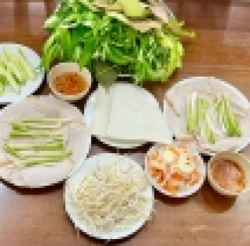 Bánh Tráng Cuốn Thịt Luộc - Thịt Đùi 