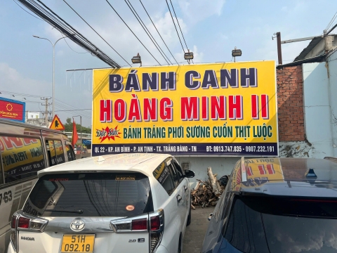 Không Gian Quán Tại Bánh Canh Hoàng Minh II